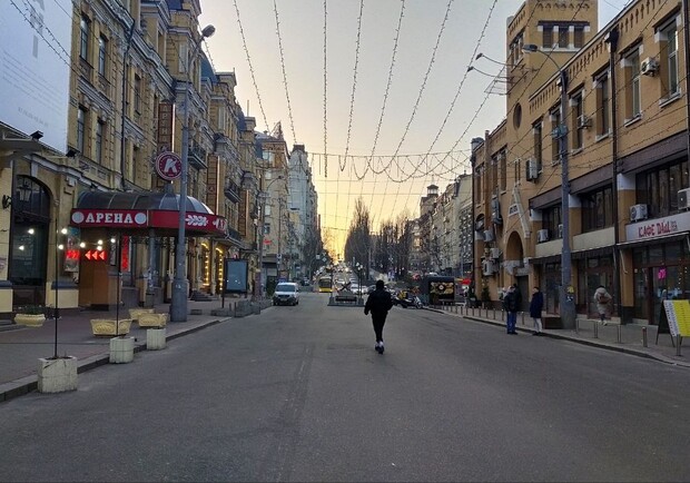 Возле Бессарабского рынка хотят ликвидировать пешеходную зону. Фото: Пассажиры Киева