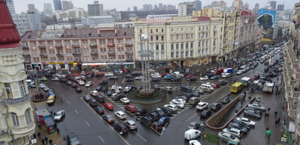 
Площадь Толстого стала площадью Украинских Героев: Киеврада утвердила 16 переименований 