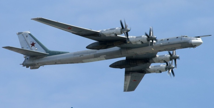 Самолет, Ту-95, самолет Ту-95, ВКС РФ, Ту-95 ракеты, обстрел Украины, обстрел Украины ту-95