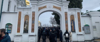 "Нет юридических оснований": монахи УПЦ МП отказались покидать Киево-Печерскую Лавру