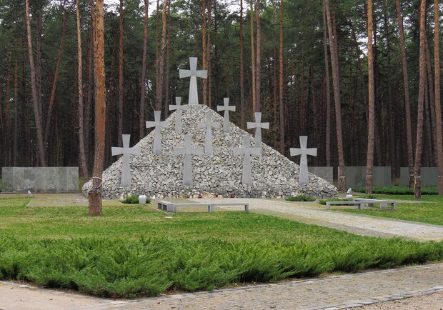Где в Киеве могут разместить военное мемориальное кладбище: новые варианты. 
