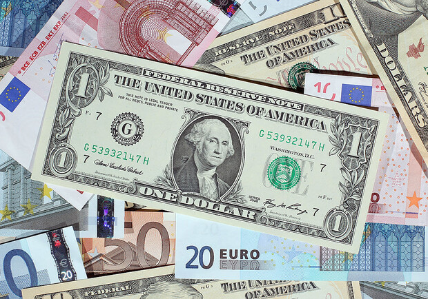 Курс валют в Украине 5 апреля 2023: сколько стоит доллар и евро. 
