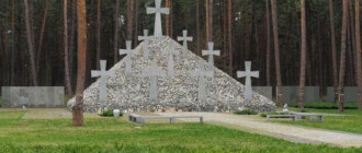 Когда в Киеве построят военное мемориальное кладбище: названы сроки