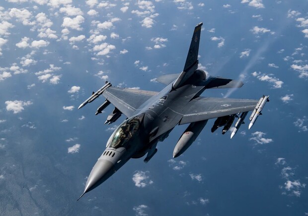 В Воздушных силах ВСУ сказали, когда Украине могут передать самолеты F-16 