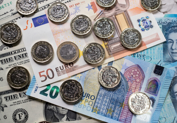 Курс валют в Украине 21 апреля 2023: сколько стоит доллар и евро. 
