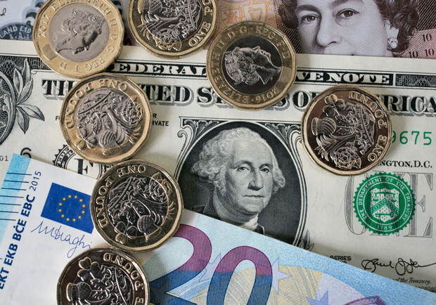 Курс валют в Украине 22 мая 2023: сколько стоит доллар и евро. 