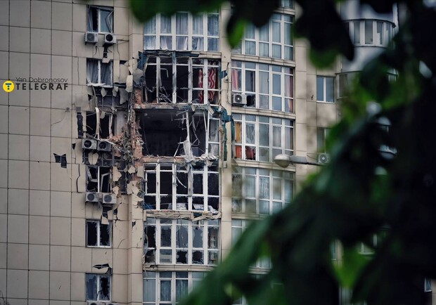 Как сейчас выглядит дом в Киеве, на который упали обломки дронов 