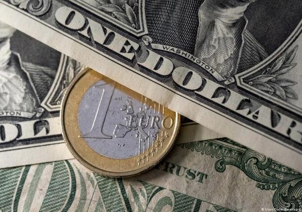 Курс валют в Украине 13 мая 2023: сколько стоит доллар и евро. 