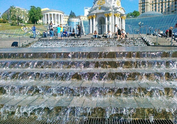 Стало известно, почему не включат фонтаны на Майдане Незалежности и Русановском канале. 