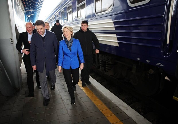 Президент Еврокомиссии Урсула фон дер Ляен прибыла в Киев: фото. 