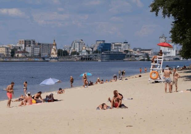 Стало известно, на каких пляжах Киева безопасно купаться. 