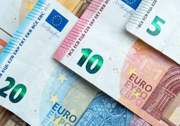Курс валют в Украине 8 июня 2023: сколько стоит доллар и евро. 