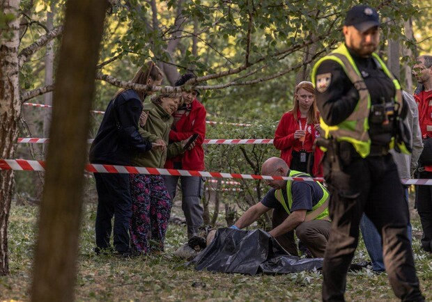 В Киеве из-за закрытого укрытия в Деснянском районе погибла женщина: подробности. 