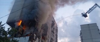 В 16-этажном доме на улице Малышко мощнейший взрыв газа, есть погибшие - фото и видео