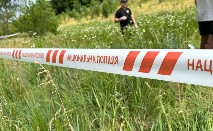 Місце вбивства на болоті. Фото: Поліція Київської області