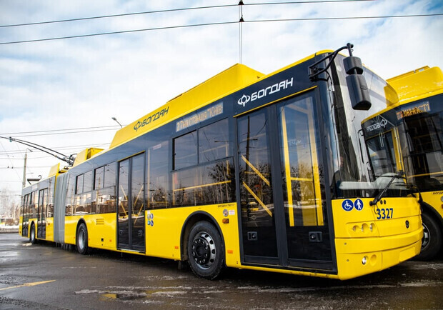 Возобновлено движение троллейбуса с Троещины на Оболонь, также изменено движение еще 4 маршрутов. 