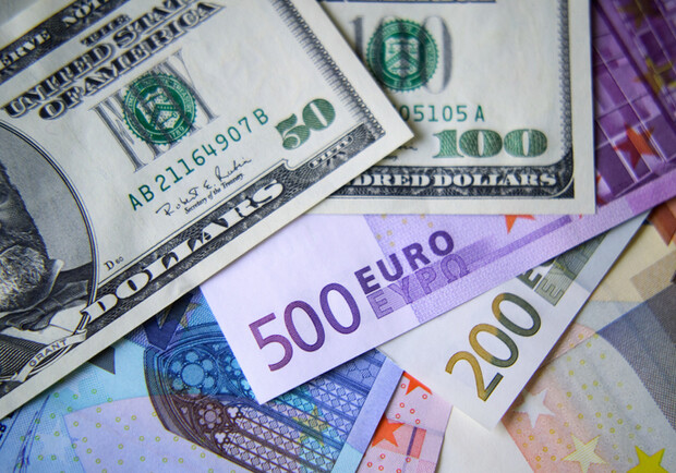 Курс валют в Украине 14 июня 2023: сколько стоит доллар и евро 