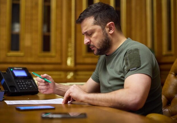 Зеленский внес законопроект о новых праздничных датах - 