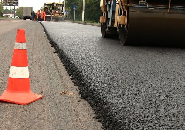 В Киеве потратят более миллиарда гривен на ремонт 2-х километров дороги - 