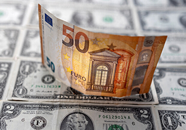 Курс валют в Украине 13 июня 2023: сколько стоит доллар и евро 