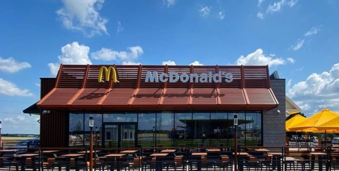 McDonald's, ресторан Макдональдс, макдональдс на трассе Киев-Чоп, Макдональдс Украина, новый Макдональдс
