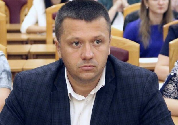 Уволенный за закупки барабанов чиновник стал заместителем главы Днепровской РГА. 