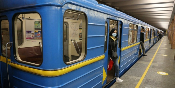 Киев, метро, велосипед, велосипедисты, вагоны для велосипедов, метрополитен Киева