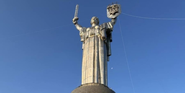тризуб, герб, родина-мать, киев, декоммунизация