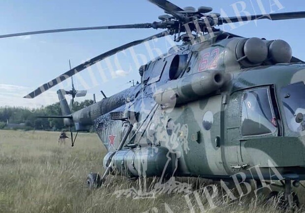 Российский вертолет Ми-8 с пилотом выманили и приземлили в Украине - 