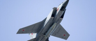Удар "Кинжалами" по Киеву: обломки ракет упали на территории детской больницы, — КГВА (видео)