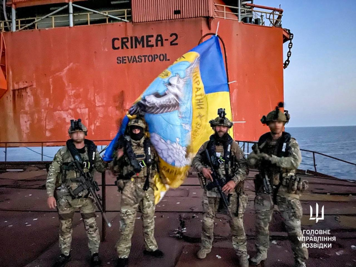 Украинские военные вернули под контроль "вышки Бойко" в Черном море -