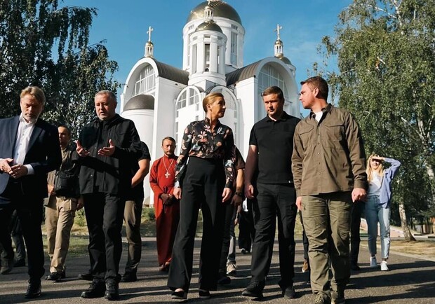 Премьер-министр Дании Мэтте Фредериксен посетила Киев - 