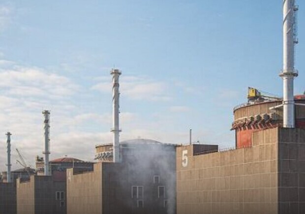 МАГАТЭ сообщило о "многочисленных взрывах" вблизи Запорожской АЭС. 