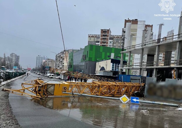 В Дарницком районе перекрыто движение транспорта: причины. 