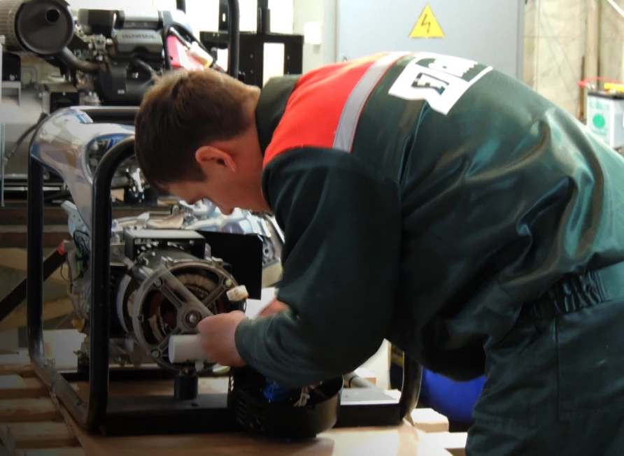 Когда нужно обратиться за ремонтом и обслуживанием генератора