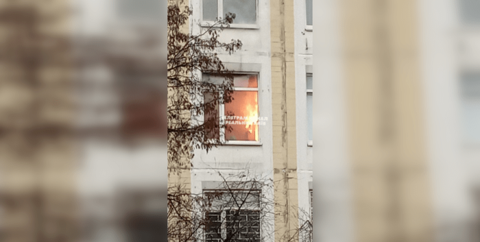 школа 323 Киев, Позняки, пожар, пожар школа, пожар Позняки, Дарницкий район, Дарница, Киев новости