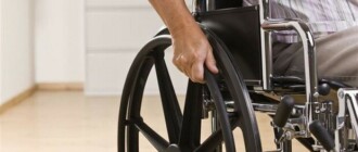 Пенсии по инвалидности в 2024 году: размер и кому назначают