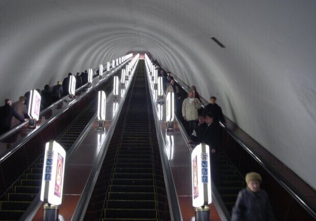 О состоянии метро на "синей" ветке говорят неправду: фракция "Удар" в Киевсовете обратилась в СБУ. 
