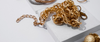 Модний гід: як оригінально носити золотий ланцюжок