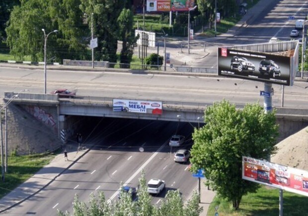 "Киевавтодор" опровергает все обвинения в завышении цены на ремонт Дегтяревского моста. 