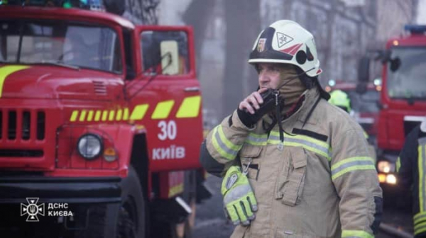 Через російський ракетний удар у Києві постраждало десятеро людей