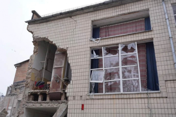 Кличко показав зруйнований корпус академії в центрі Києва