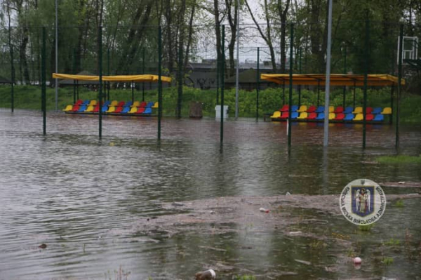 У Києві затопило Муромець і Гідропарк 