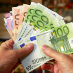Курс валют в Украине 17 апреля 2024 года: сколько стоит доллар и евро