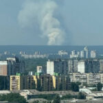 Возле Киева появился гигантский столб дыма: что произошло (видео)