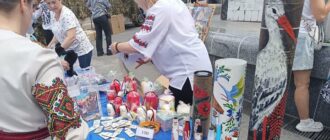 "Щоб ніяка нечисть не побачила наших хлопців": у Києві влаштували ярмарок для збору донатів на маскування для ЗСУ