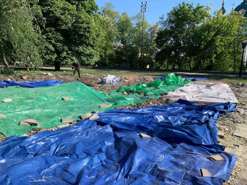 У Києві знесли храм-МАФ УПЦ поблизу Десятинної церкви