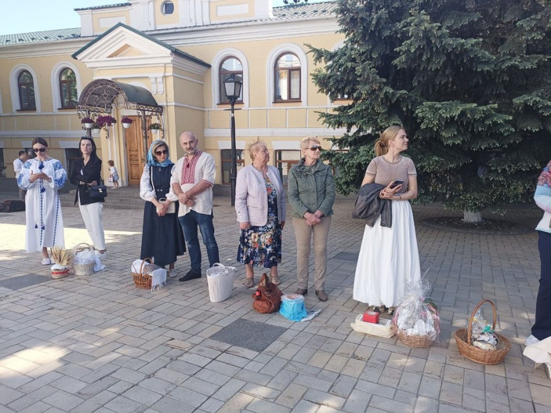 Святкування Великодня у Києві: у Михайлівському соборі освячують паски