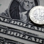 Курс валют в Украине 5 мая 2024: сколько стоит доллар и евро