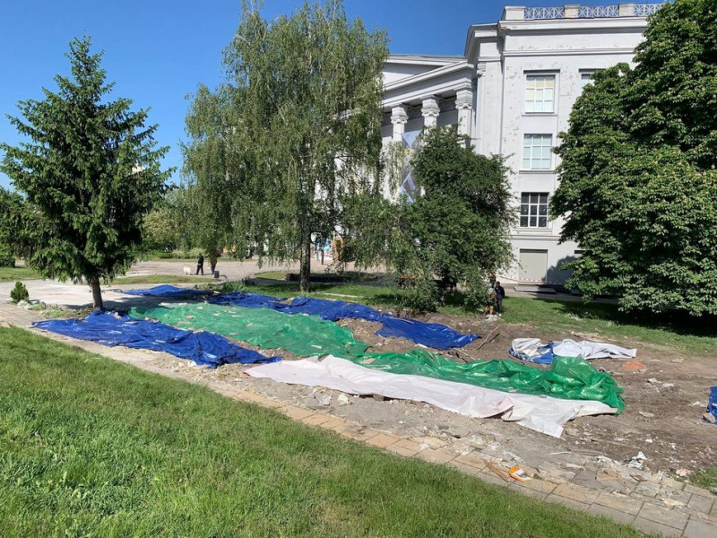 У Києві знесли храм-МАФ УПЦ поблизу Десятинної церкви